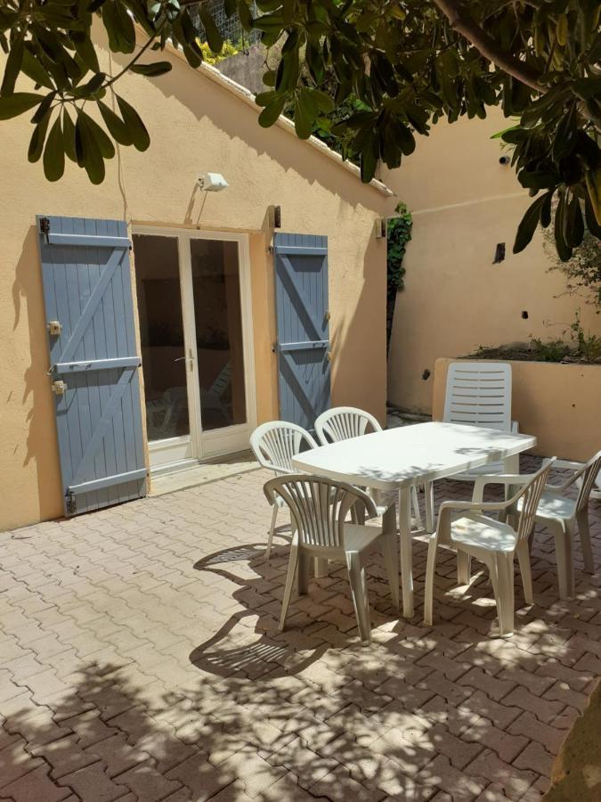 Appartement T1 Hyeres Exterior photo